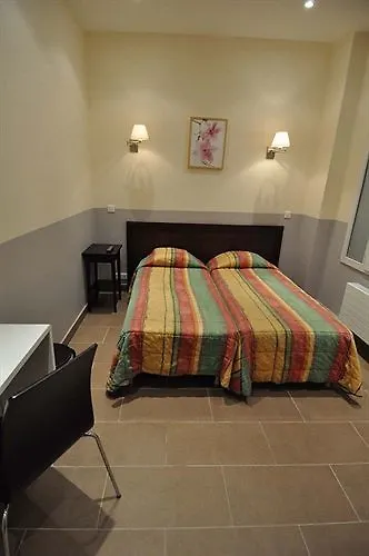 Merryl Hotel باريس